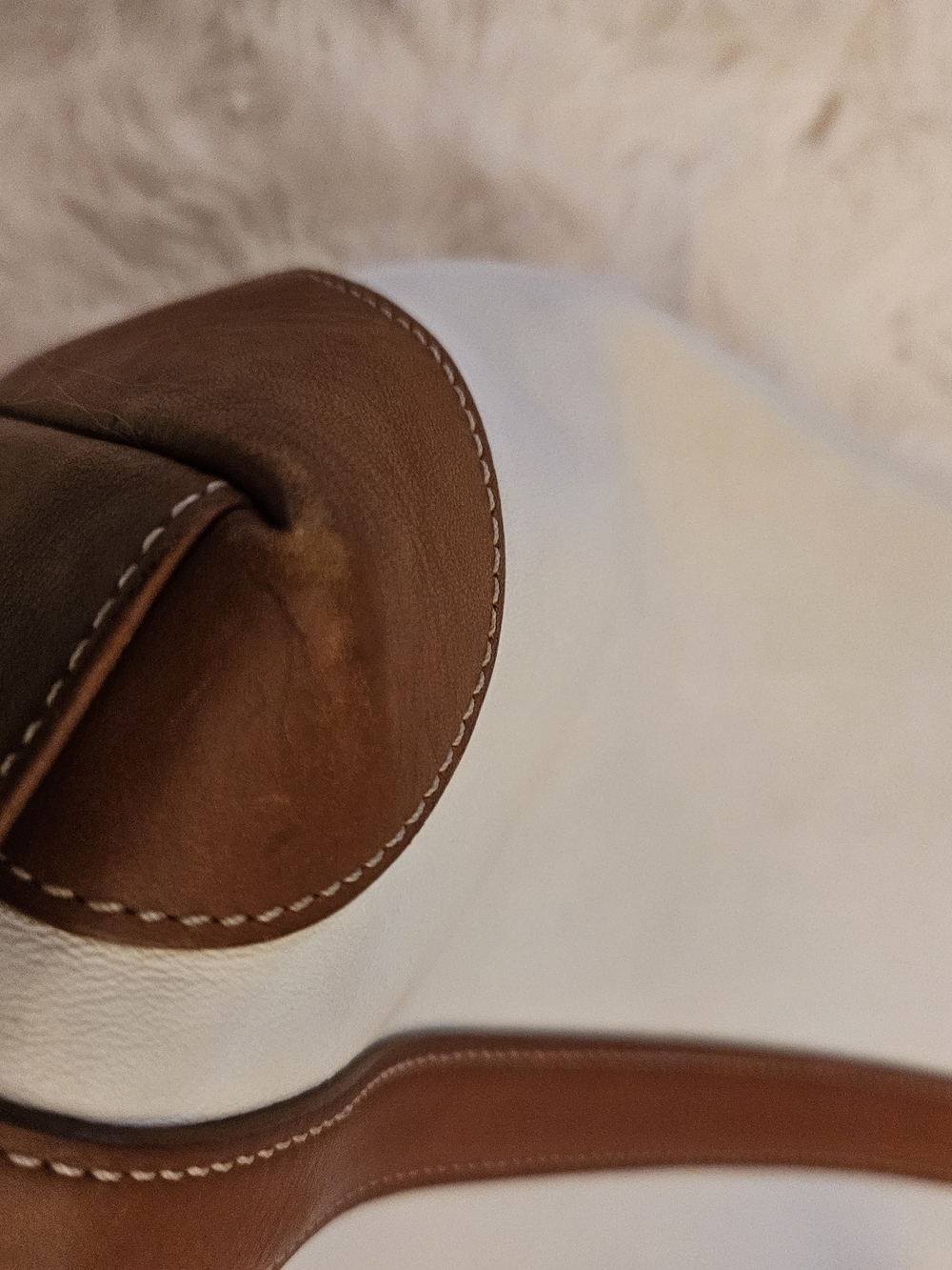 Coach✨️2004 Hamptons Two Toned Leather Tote Bag - Picture 6 of 16